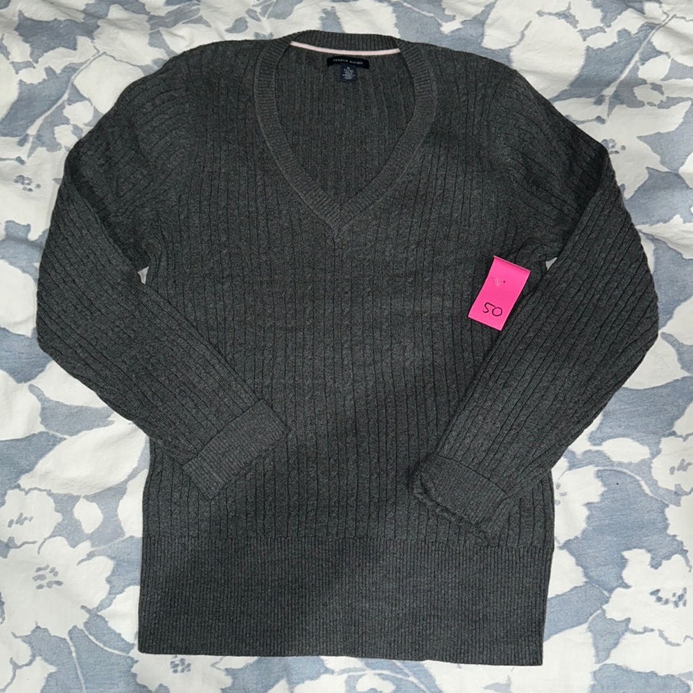 Tommy Hilfiger sweater